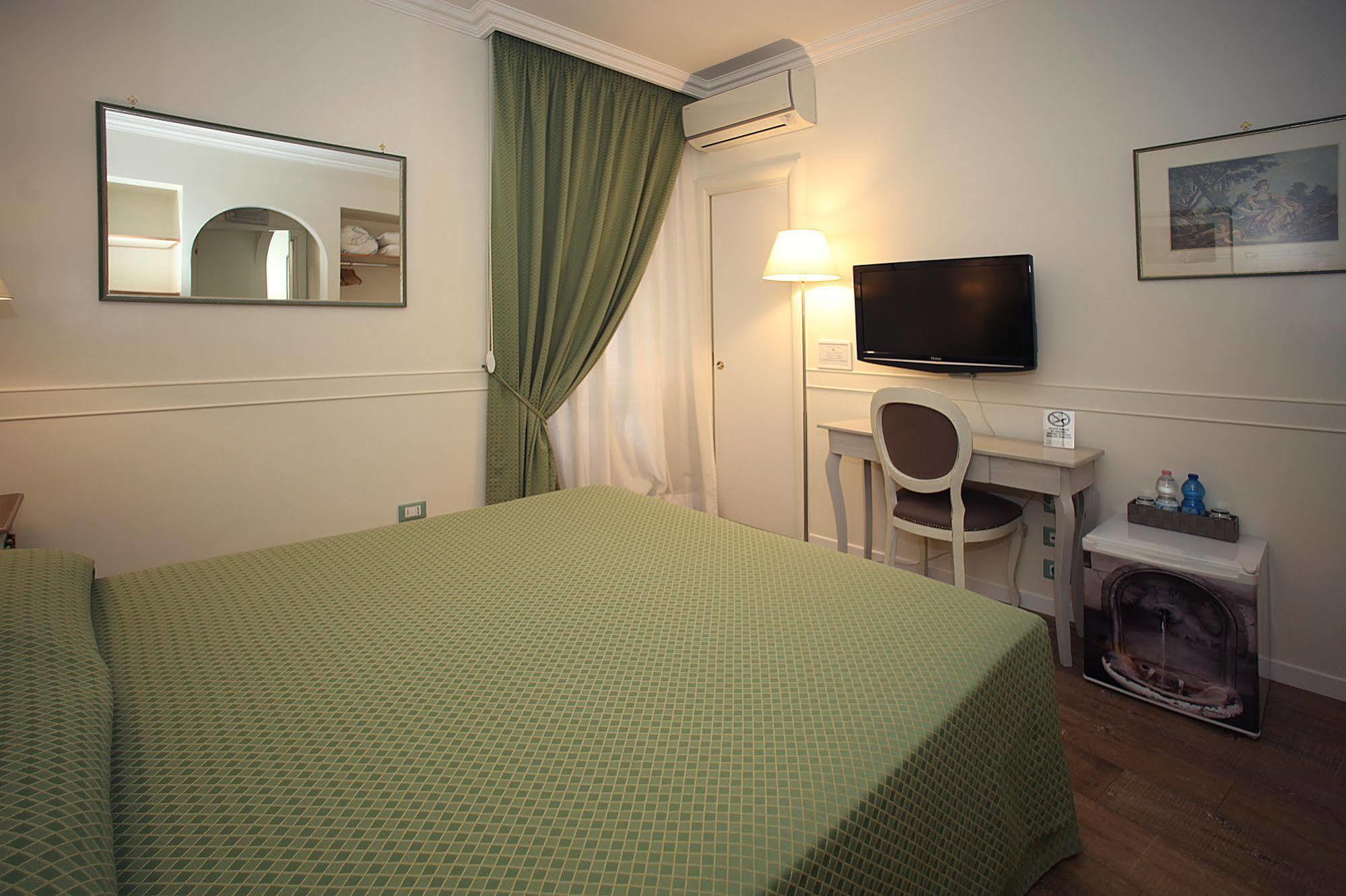 Hotel Residenza Ponte Sant'Angelo Roma Exterior foto